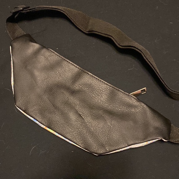 Iridescent fanny pack - Picture 3 of 3